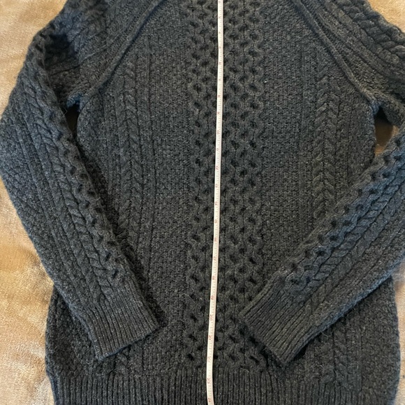 Vince fisherman/cable knit crew neck sweater - Picture 2 of 9